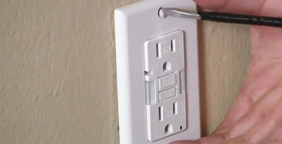 gfc outlets service securing and mounting ground fault circuit interrupter outlet by certified electricians in Bradenton, FL
